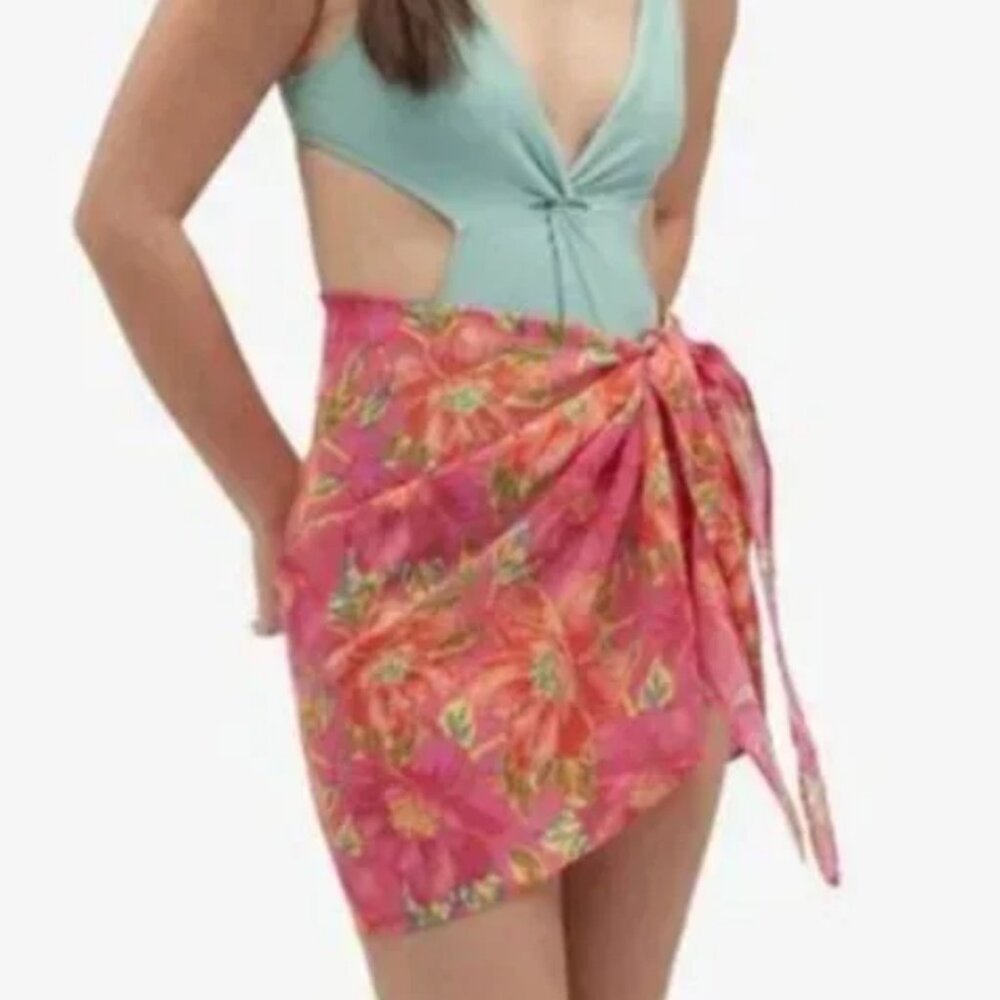 Beach Riot Melanie Sarong in Miami Peony - One Size